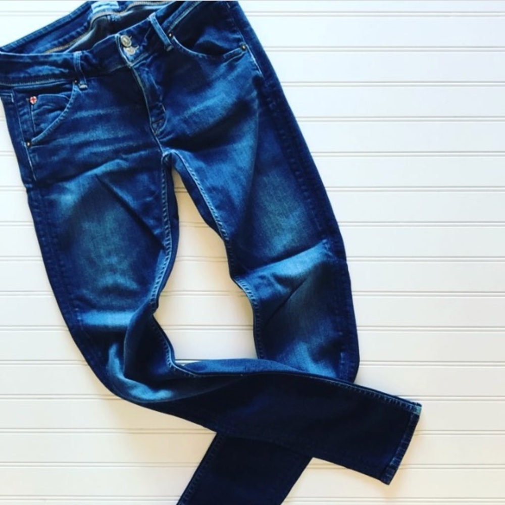 Hudson / 27 / flap back pockets!